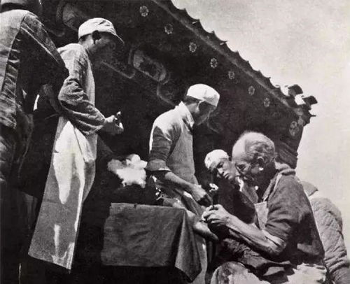 白求恩大夫是哪国人他的爷爷是做什么工作的/白求恩大夫是什么国籍的人