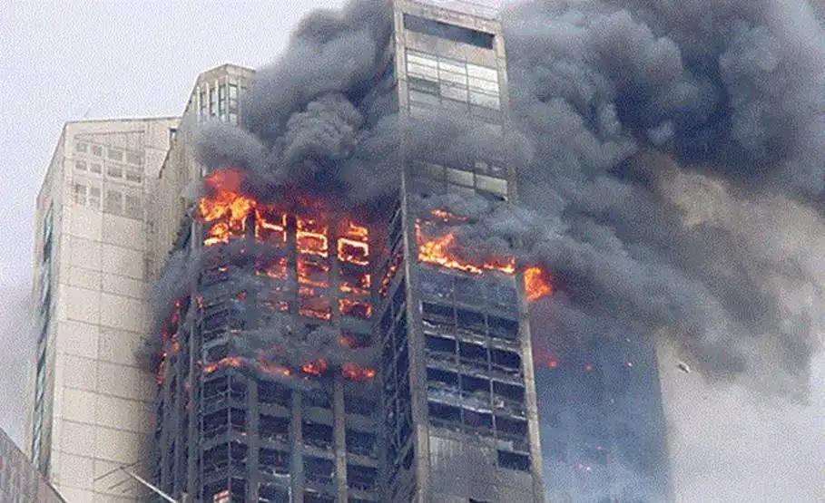 乌鲁木齐疫情下的火灾挑战,团结与坚韧的见证 乌鲁木齐疫情下的火灾挑战,团结与坚韧的见证