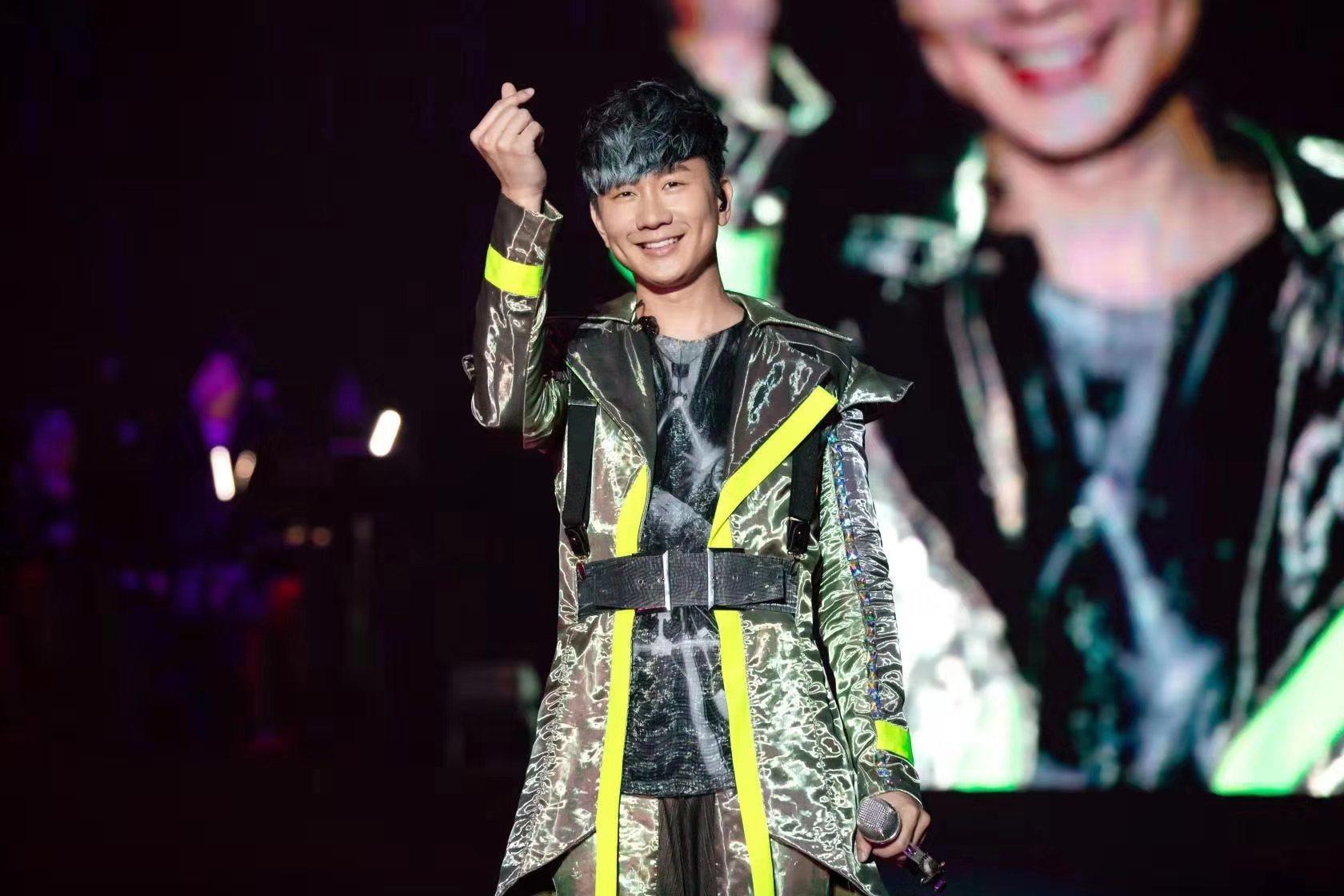 林俊杰台北小巨蛋，当圣所的光，照亮每个灵魂的孤岛