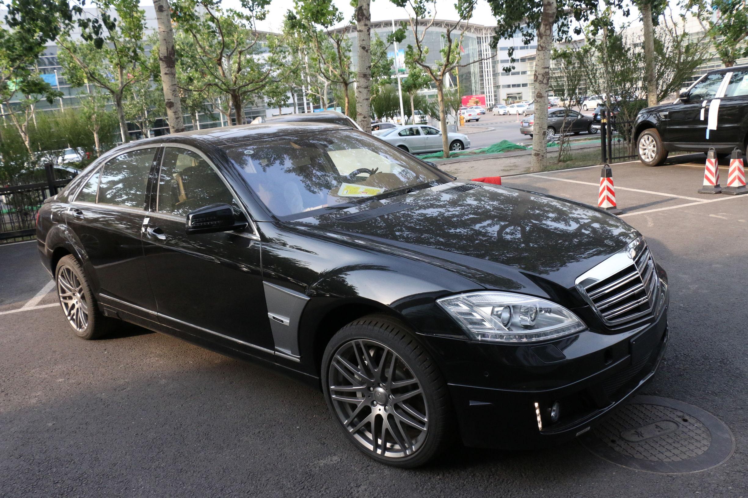 奔驰热销车型，豪华与科技的完美融合，持续领跑市场