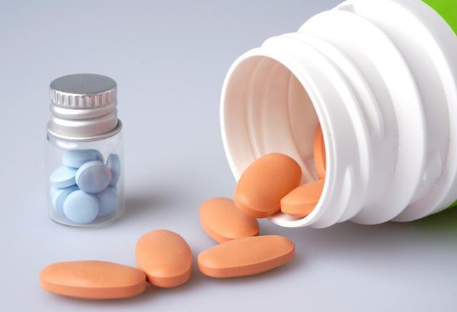 【新冠肺炎和发烧有什么区别,新冠肺炎和发烧有啥区别】