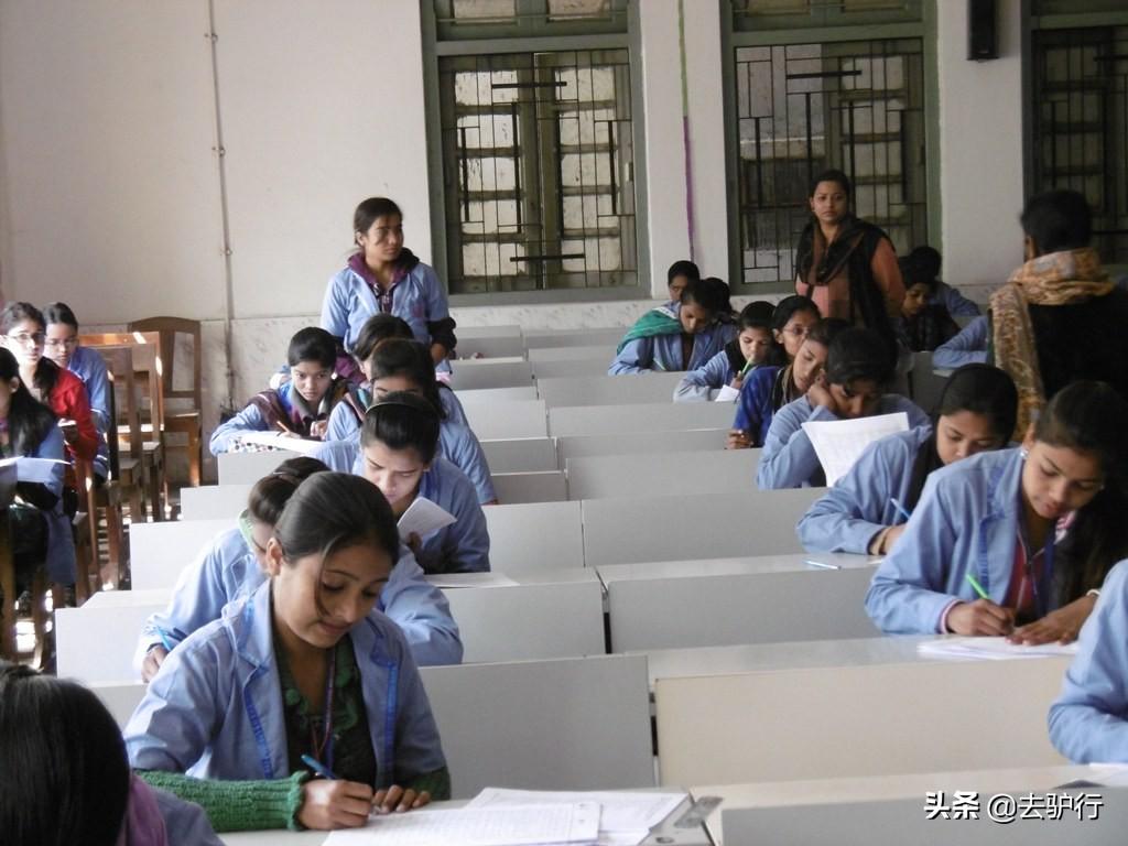 三本录取分数线,高等教育多元化的缩影与思考 三本录取分数线,高等教育多元化的缩影与思考