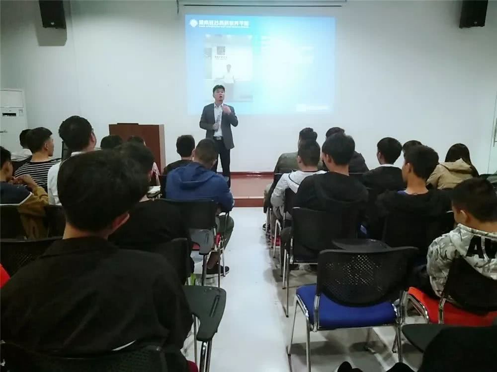 武汉培训班热潮，机遇、挑战与未来之路