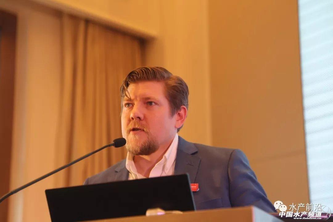 丰田红杉2025款报价及图片,全新升级,豪华越野新标杆 丰田红杉2025款报价及图片,全新升级,豪华越野新标杆