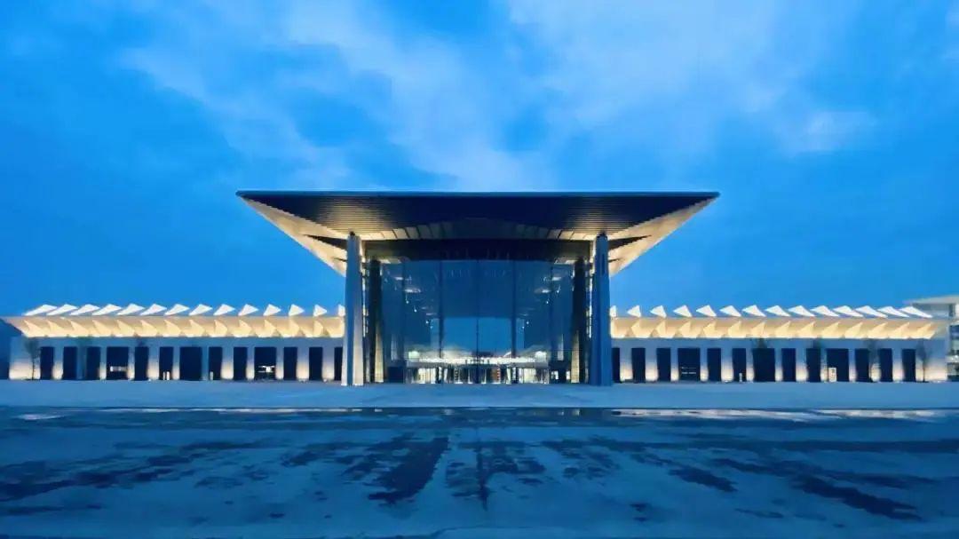 西安跻身国家中心城市新征程，科技创新与历史文化交相辉映