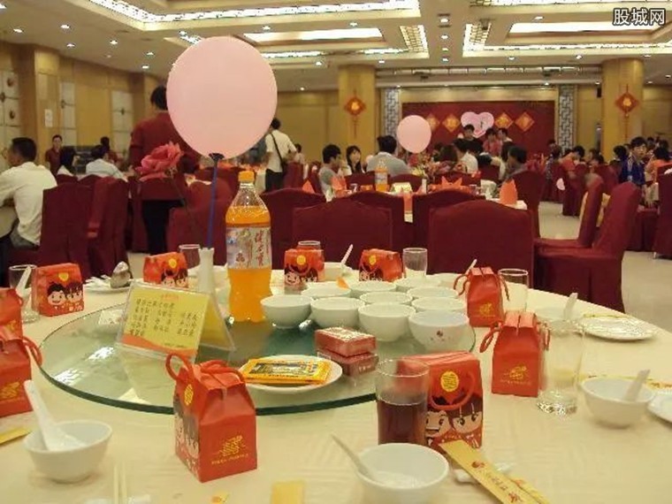 浙江婚宴菜单16个菜图片:浙江婚宴多少钱一桌