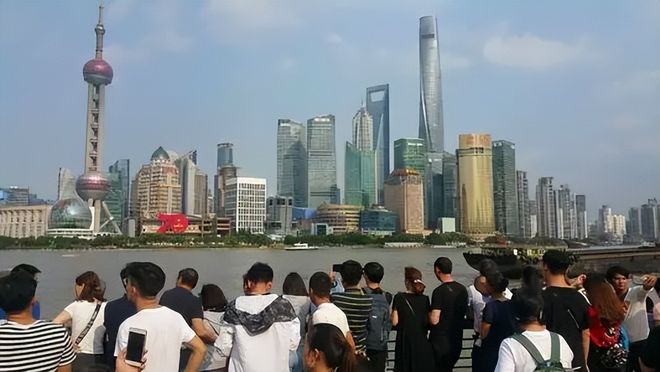 上海一小区解封，14天的等待与新生