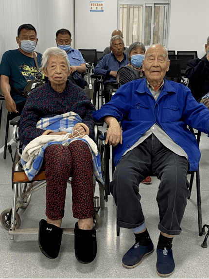 郑州集中隔离1.5万人，非常时期的非常之举，筑牢公共安全防线