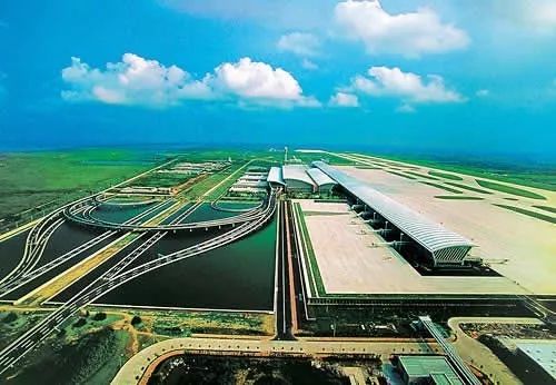 【上海机场今天的最新通告,上海机场最新公告】