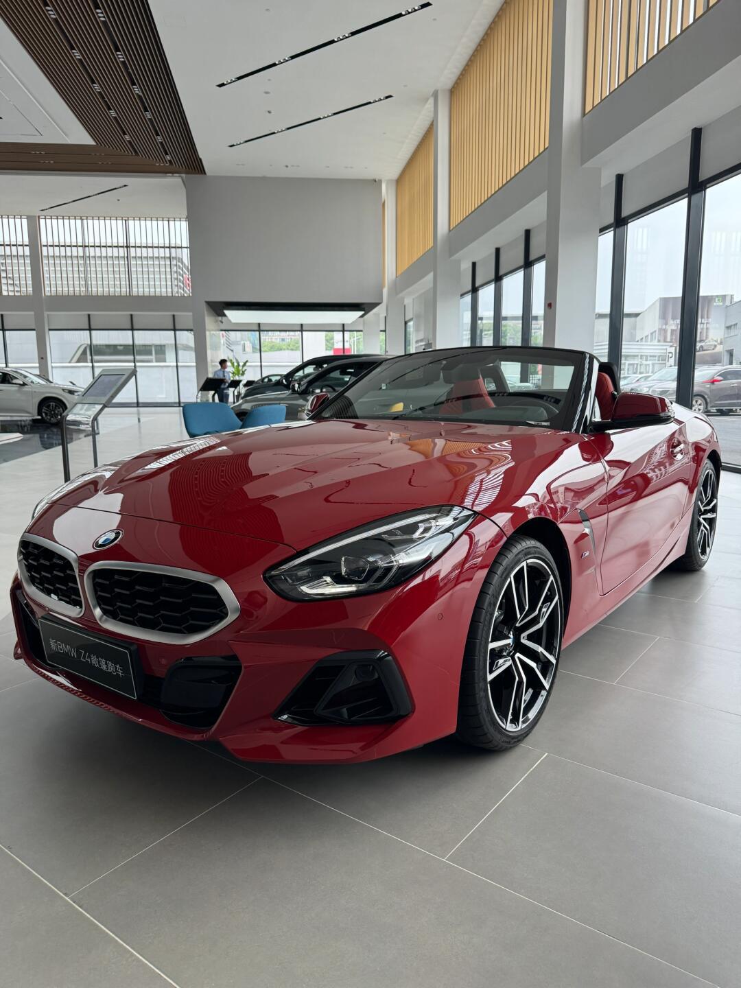 宝马z4敞篷跑车报价及图片/宝马z4敞篷跑车2021