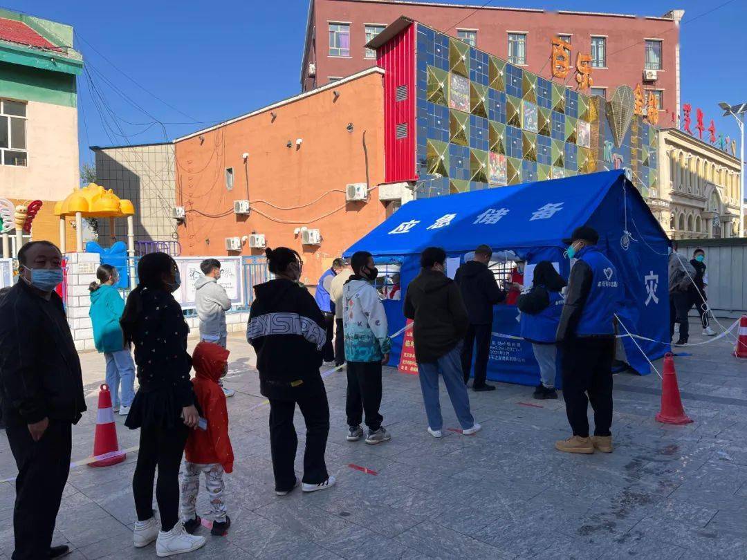 呼和浩特学校封闭，围墙内的青春与守望