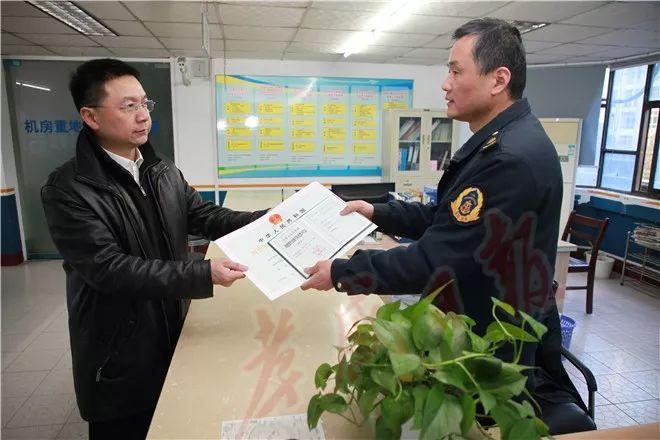 私家车怎么申请网约车:私家车怎么申请网约车经营许可证