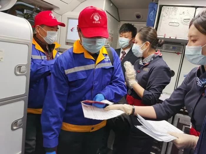 西安机场今日航班动态（西安机场今日航班动态查询最新消息）