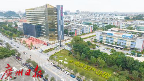 番禺服装产业带，疫情下的坚韧与突围