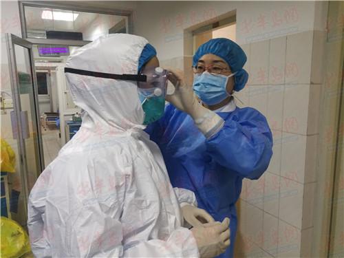 上海确诊新型冠状肺炎/上海确诊新型冠状病毒 上海确诊新型冠状肺炎/上海确诊新型冠状病毒