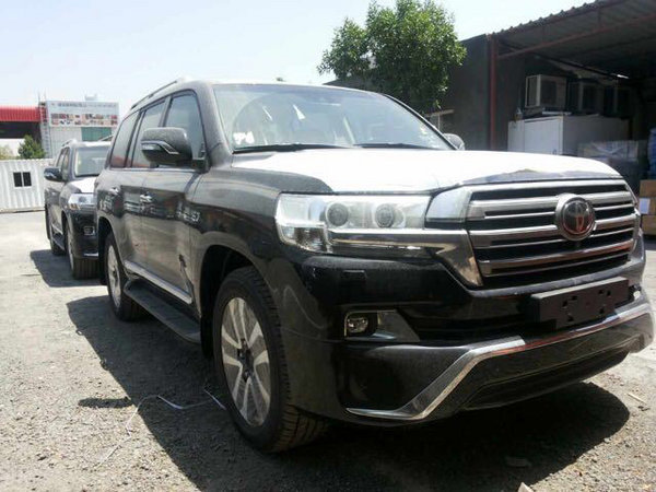 丰田霸道v8陆地巡洋舰多少钱（丰田霸道v8陆地巡洋舰多少钱一辆）