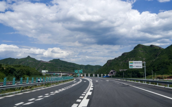 2020年高速公路免费截止时间最新/2020高速公路免费到什么时候结束最新消息