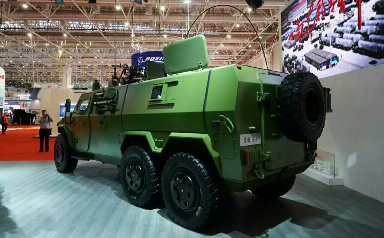 猛士越野车军用六轮(猛士六轮突击车) 猛士越野车军用六轮(猛士六轮突击车)