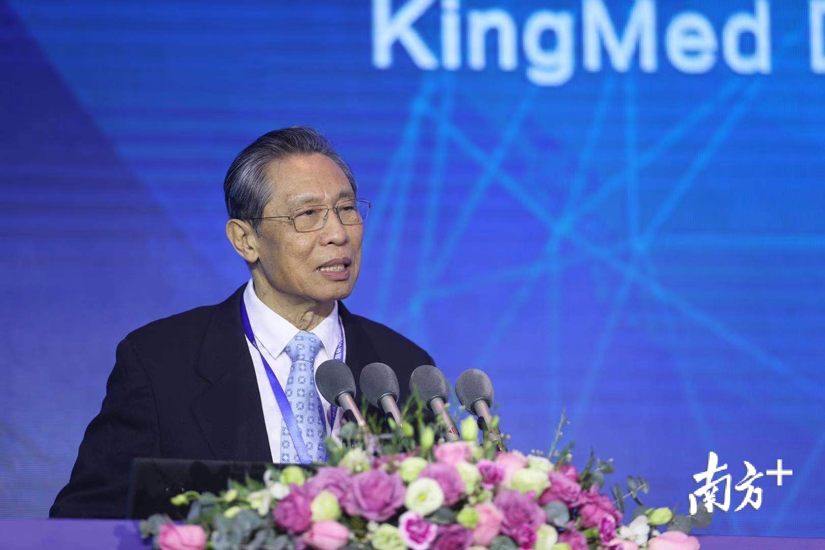 钟南山提出新课题:关注新冠病毒“环境传人”的简单介绍 钟南山提出新课题:关注新冠病毒“环境传人”的简单介绍