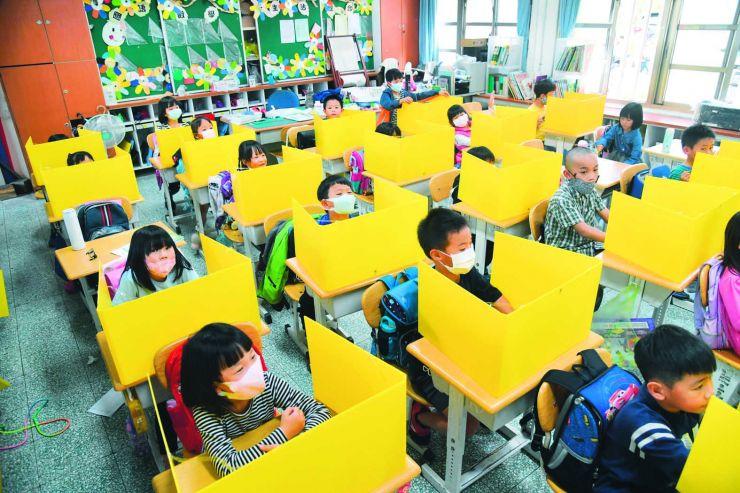 高校发热学生处理流程:高校开学学生发热必须隔离吗 高校发热学生处理流程:高校开学学生发热必须隔离吗