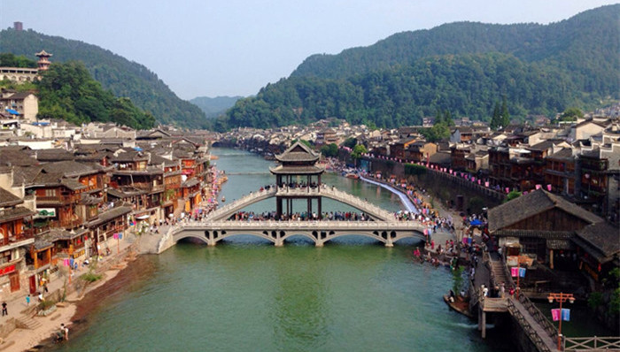 凤凰古城景区关闭/凤凰古城有没有关闭