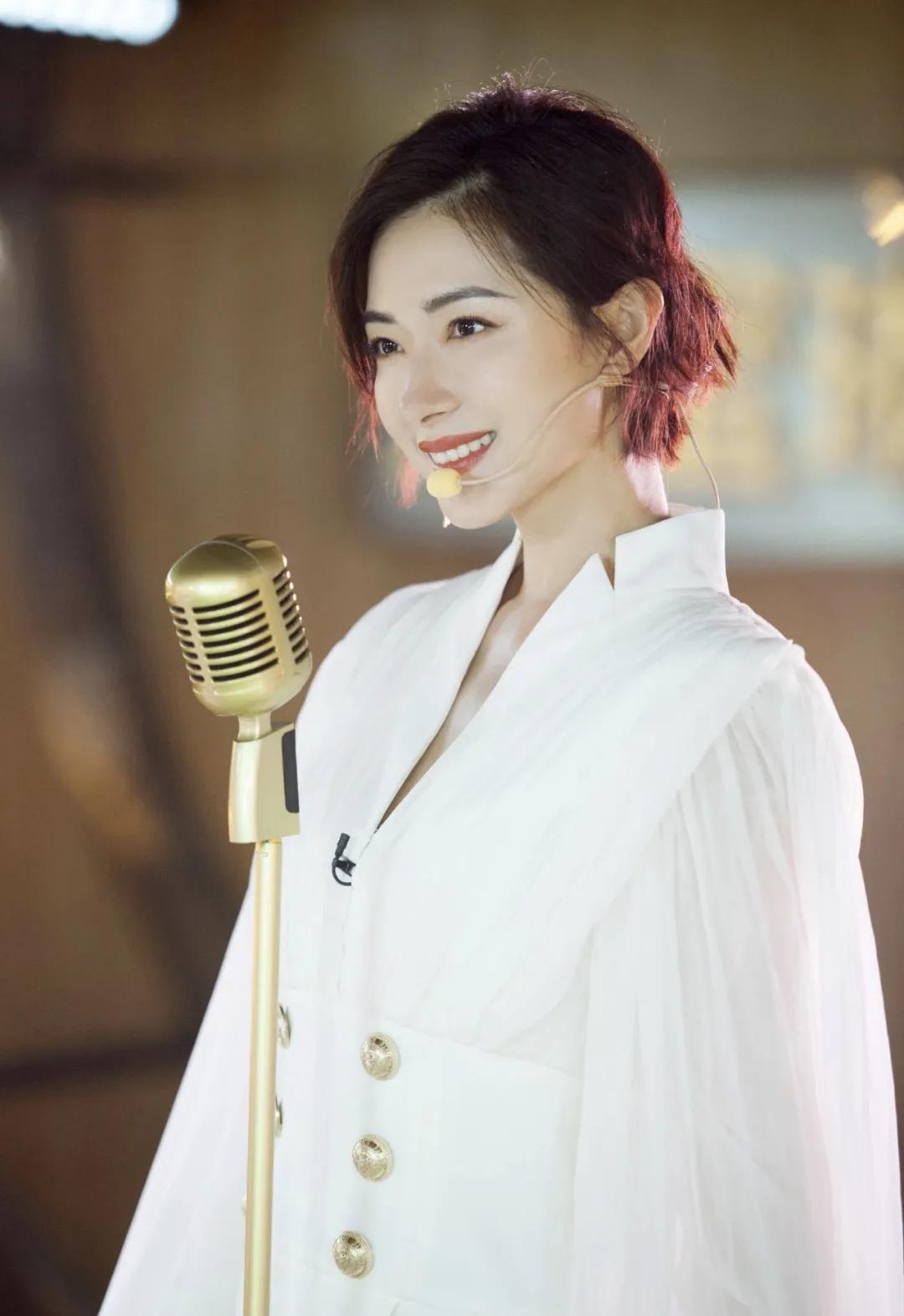 金莎媒体专访（金莎采访视频）