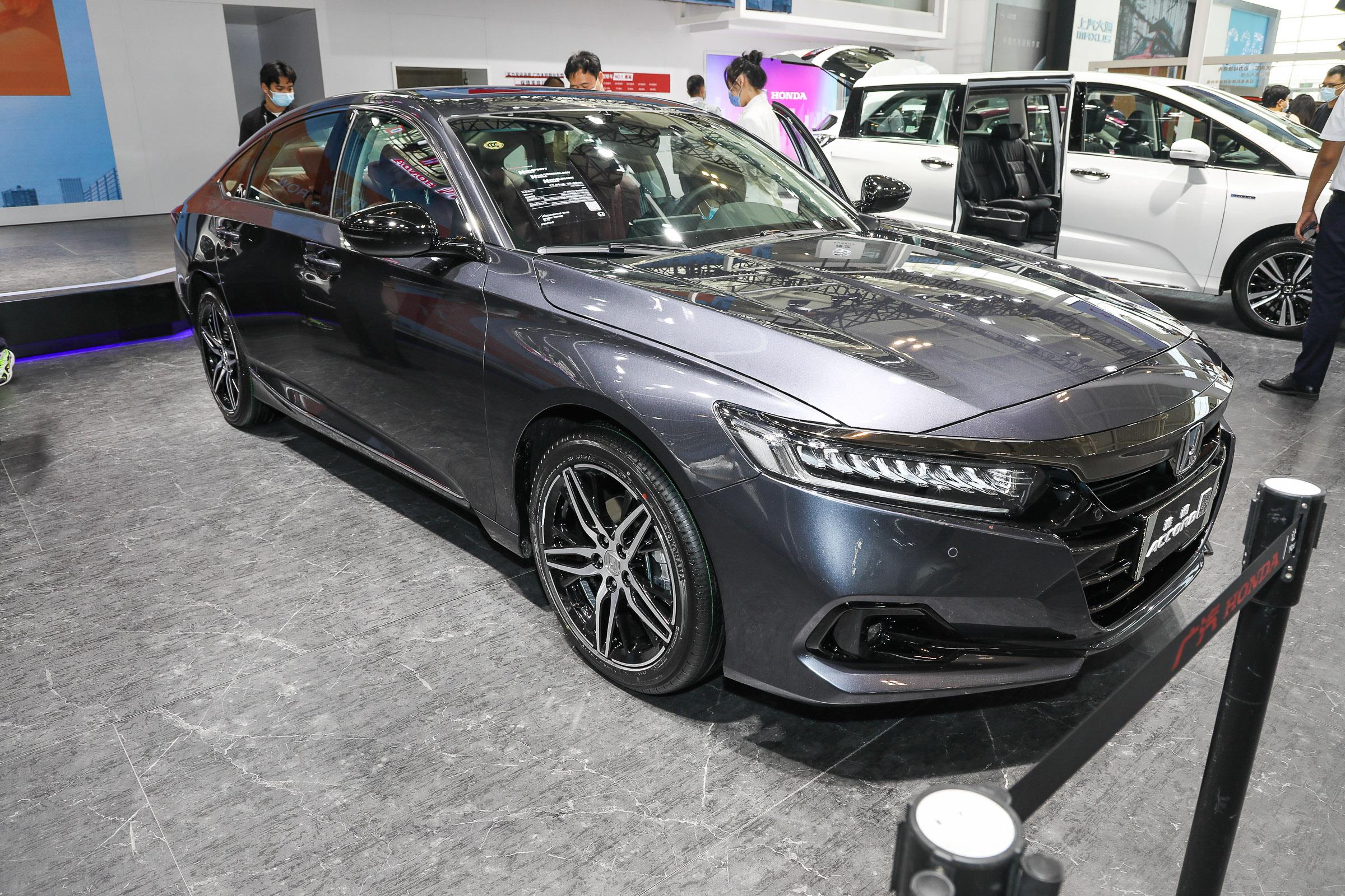 奥迪a3l最新价格2024款图片/奥迪a3最新价格表