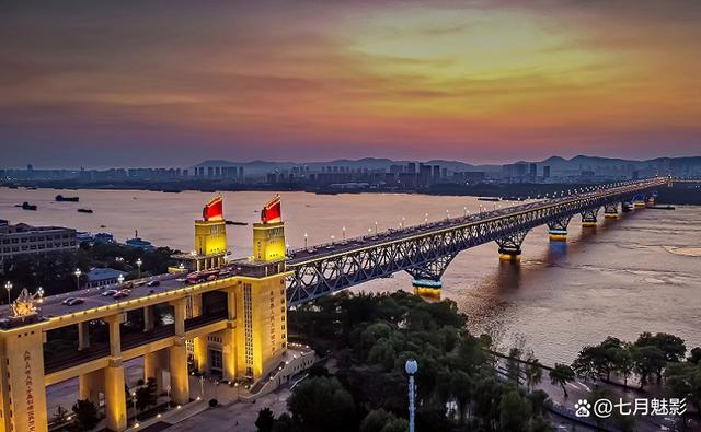 南京为什么向湖北道歉:南京为什么呢