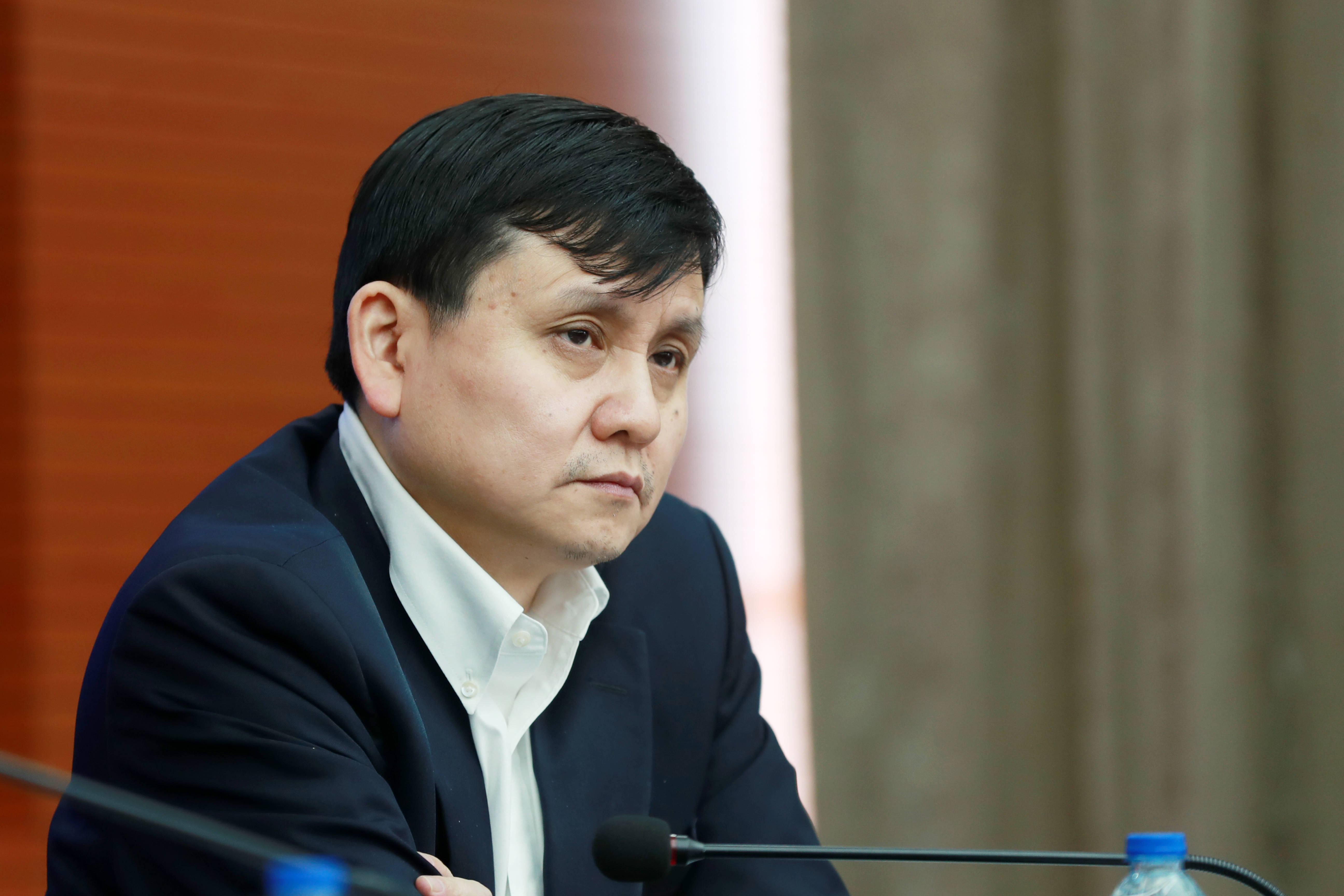 张文宏称疫情可能持续一到两年/张文宏谈疫情何时结束