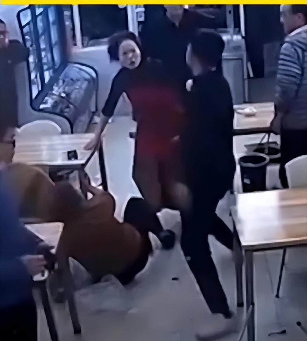 河南大妈拒绝扫码打人/河南大妈拒绝扫码打人视频 河南大妈拒绝扫码打人/河南大妈拒绝扫码打人视频